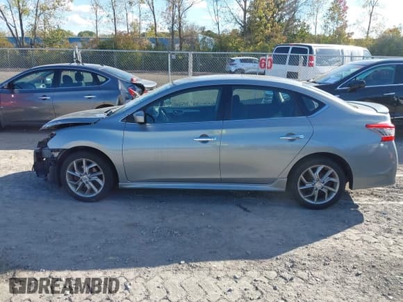 ✅ 2013 Nissan Sentra SV • VIN: 3N1AB7AP7DL622917 • Lot: 43390435. Listed on IAAI with 168,300 mi. Free auction sales archive from the USA and detailed vehicle history report at DreamBid. Image 15.