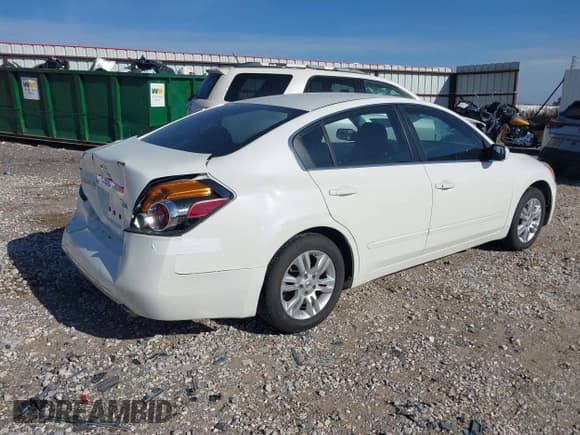 ✅ 2011 Nissan Altima S • VIN: 1N4AL2AP8BC175087 • Lot: 43639345. Listed on IAAI with 183,506 mi. Free auction sales archive from the USA and detailed vehicle history report at DreamBid. Image 4.