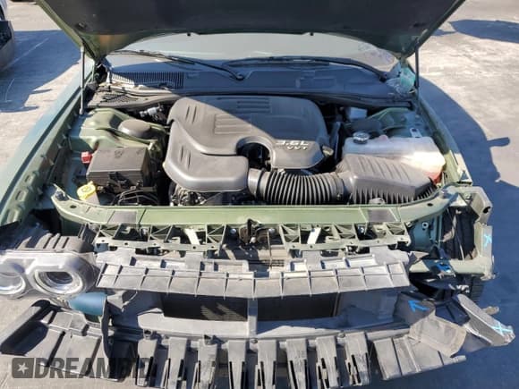 ✅ 2022 Dodge Challenger SXT • VIN: 2C3CDZAG2NH179151 • Lot: 69188354. Wystawiony na Copart z przebiegiem 19 465 mil. Bezpłatny archiwum sprzedaży aukcyjnych z USA i szczegółowy raport historii pojazdu na DreamBid. Zdjęcie 11.