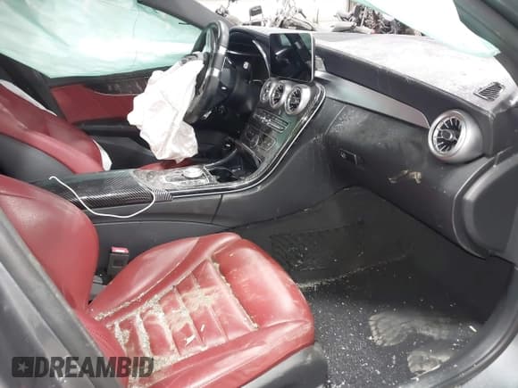 ✅ 2020 Mercedes-Benz C 43 AMG • VIN: W1KWF6EB4LR566285 • Lot: 42055979. Wystawiony na IAAI z przebiegiem 73 917 mil. Bezpłatny archiwum sprzedaży aukcyjnych z USA i szczegółowy raport historii pojazdu na DreamBid. Zdjęcie 5.