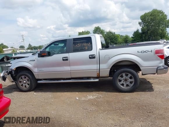 ✅ 2011 Ford F-150 XLT • VIN: 1FTFW1ET0BFD06844 • Лот: 42868808. Опубликован ранее на IAAI с пробегом 194 552 миль. Бесплатный доступ к архиву аукционных продаж из США и подробный отчёт об истории автомобиля на DreamBid. Изображение 15.