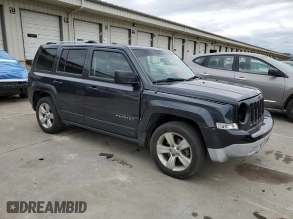 ✅ 2014 Jeep Patriot Limited • VIN: 1C4NJPCB9ED900811 • Лот: 58061115. Опубликован ранее на Copart с пробегом 230 415 миль. Бесплатный доступ к архиву аукционных продаж из США и подробный отчёт об истории автомобиля на DreamBid. Изображение 4.