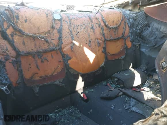 2014 Hyundai Genesis Coupe R-Spec z VIN KMHHT6KD1EU121676, wystawiony jako IAAI lot #41002117 z przebiegiem Nie podano mil oraz . Historia ofert i sprzedaży dostępna na DreamBid. Obrazek 8.