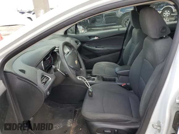 ✅ 2018 Chevrolet Cruze LT • VIN: 1G1BE5SM7J7163298 • Lot: 56740033. Listed on Copart with 91,815 mi. Free auction sales archive from the USA and detailed vehicle history report at DreamBid. Image 7.