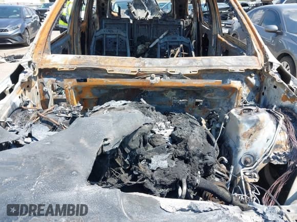 ✅ 2018 Jeep Grand Cherokee Altitude • VIN: 1C4RJFAG2JC206634 • Lot: 43133260. Listed on IAAI with Not provided. Free auction sales archive from the USA and detailed vehicle history report at DreamBid. Image 10.