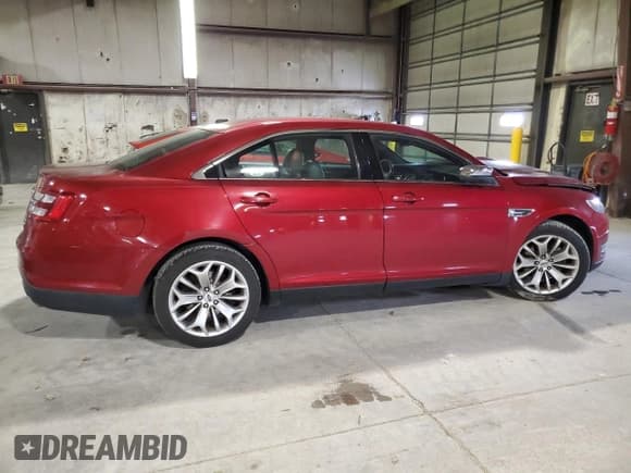 ✅ 2015 Ford Taurus Limited • VIN: 1FAHP2F82FG129581 • Lot: 82628755. Listed on Copart with 132,402 mi. Free auction sales archive from the USA and detailed vehicle history report at DreamBid. Image 3.