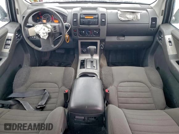 ✅ 2012 Nissan Pathfinder S • VIN: 5N1AR1NBXCC609038 • Lot: 93941915. Wystawiony na Copart z przebiegiem 149 841 mil. Bezpłatny archiwum sprzedaży aukcyjnych z USA i szczegółowy raport historii pojazdu na DreamBid. Zdjęcie 8.