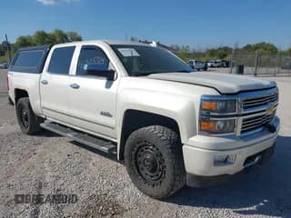 ✅ 2015 Chevrolet Silverado 1500 High Country • VIN: 3GCUKTEC3FG282395 • Лот: 43325314. Опубликован ранее на IAAI с пробегом 155 337 миль. Бесплатный доступ к архиву аукционных продаж из США и подробный отчёт об истории автомобиля на DreamBid. Изображение 1.
