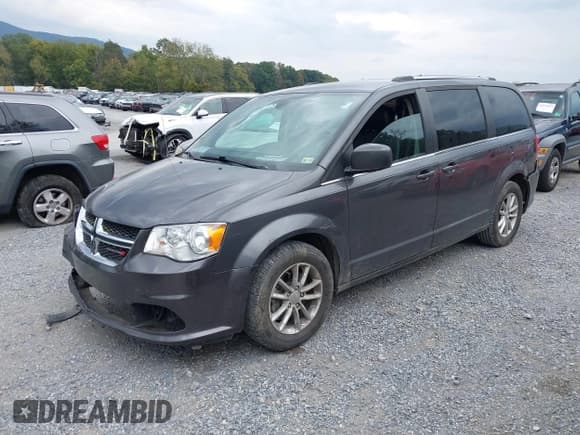 ✅ 2019 Dodge Grand Caravan SXT • VIN: 2C4RDGCG6KR800288 • Lot: 43286026. Wystawiony na IAAI z przebiegiem 76 308 mil. Bezpłatny archiwum sprzedaży aukcyjnych z USA i szczegółowy raport historii pojazdu na DreamBid. Zdjęcie 17.