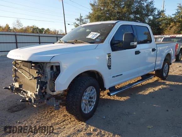 ✅ 2017 Ford F-250 XL • VIN: 1FT7W2AT9HED77197 • Lot: 43568391. Listed on IAAI with 239,235 mi. Free auction sales archive from the USA and detailed vehicle history report at DreamBid. Image 18.