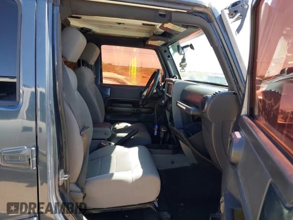 ✅ 2008 Jeep Wrangler Unlimited Rubicon • VIN: 1J4GA69178L544946 • Лот: 42406893. Опубликован ранее на IAAI с пробегом 181 440 миль. Бесплатный доступ к архиву аукционных продаж из США и подробный отчёт об истории автомобиля на DreamBid. Изображение 5.