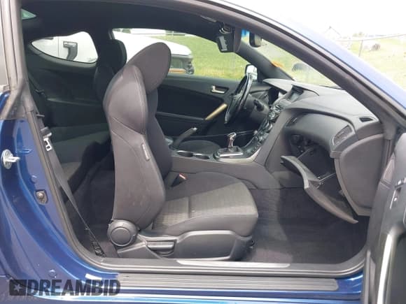 ✅ 2015 Hyundai Genesis Coupe Ultimate • VIN: KMHHU6KJ0FU123620 • Lot: 42461548. Wystawiony na IAAI z przebiegiem 77 466 mil. Bezpłatny archiwum sprzedaży aukcyjnych z USA i szczegółowy raport historii pojazdu na DreamBid. Zdjęcie 5.