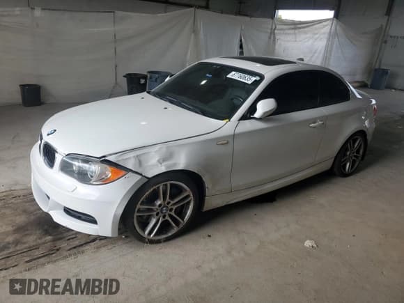 ✅ 2011 BMW 1 Series 135i • VIN: WBAUC9C58BVM09922 • Lot: 67760635. Wystawiony na Copart z przebiegiem Nie podano. Bezpłatny archiwum sprzedaży aukcyjnych z USA i szczegółowy raport historii pojazdu na DreamBid. Zdjęcie 1.