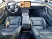 ✅ 2023 Tesla Model 3 • VIN: 5YJ3E1EA8PF449895 • Lot: 94594875. Wystawiony na Copart z przebiegiem 98 337 mil. Bezpłatny archiwum sprzedaży aukcyjnych z USA i szczegółowy raport historii pojazdu na DreamBid. Zdjęcie 8.