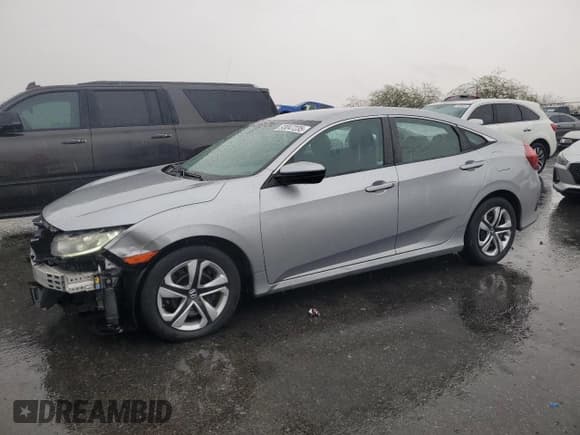 ✅ 2018 Honda Civic LX • VIN: 2HGFC2F50JH538020 • Лот: 93047235. Опубликован ранее на Copart с пробегом 83 134 миль. Бесплатный доступ к архиву аукционных продаж из США и подробный отчёт об истории автомобиля на DreamBid. Изображение 1.