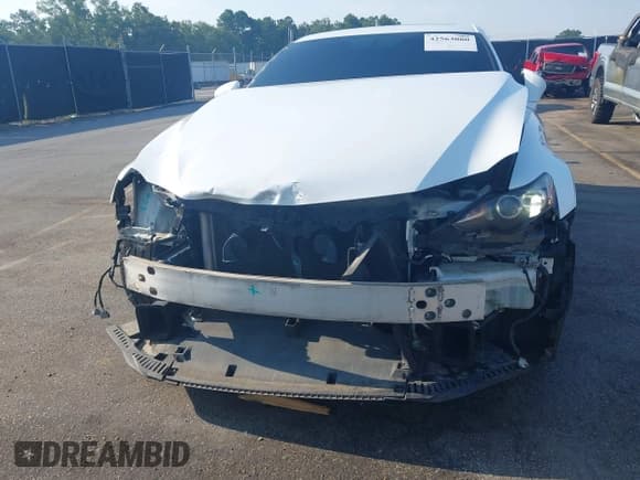 ✅ 2014 Lexus IS 350 • VIN: JTHBE1D25E5006266 • Lot: 42563080. Listed on IAAI with 142,144 mi. Free auction sales archive from the USA and detailed vehicle history report at DreamBid. Image 6.
