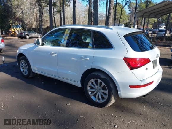 ✅ 2015 Audi Q5 Premium Plus • VIN: WA1LFAFP3FA112911 • Lot: 43910903. Listed on IAAI with 203,072 mi. Free auction sales archive from the USA and detailed vehicle history report at DreamBid. Image 3.