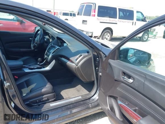 ✅ 2016 Acura TLX • VIN: 19UUB1F38GA009862 • Lot: 42800445. Listed on IAAI with 230,658 mi. Free auction sales archive from the USA and detailed vehicle history report at DreamBid. Image 5.