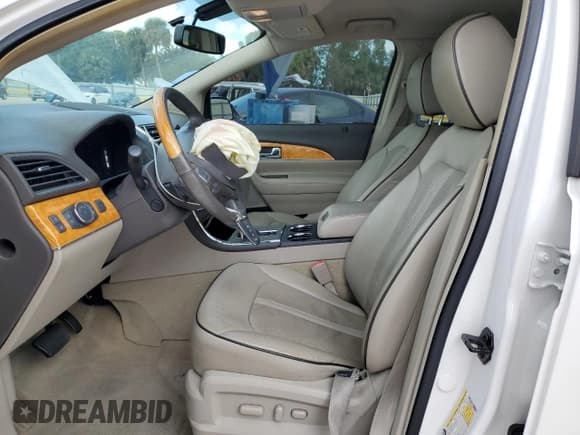 ✅ 2015 Lincoln MKX • VIN: 2LMDJ6JKXFBL24775 • Лот: 69238865. Опубликован ранее на Copart с пробегом 93 105 миль. Бесплатный доступ к архиву аукционных продаж из США и подробный отчёт об истории автомобиля на DreamBid. Изображение 7.