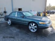 ✅ 1995 Mercury Grand Marquis GS • VIN: 2MELM74W9SX619093 • Лот: 77165674. Опубликован ранее на Copart с пробегом 139 179 миль. Бесплатный доступ к архиву аукционных продаж из США и подробный отчёт об истории автомобиля на DreamBid. Изображение 4.