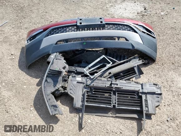 ✅ 2019 GMC Acadia SLE • VIN: 1GKKNLLA7KZ207004 • Lot: 67514215. Listed on Copart with 121,176 mi. Free auction sales archive from the USA and detailed vehicle history report at DreamBid. Image 13.