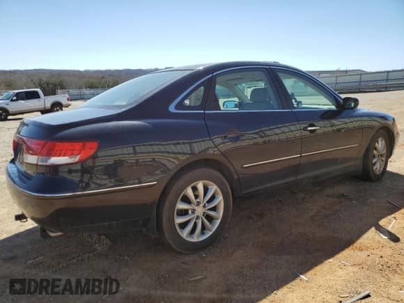 2006 Hyundai Azera SE z VIN KMHFC46F76A061090, wystawiony jako Copart lot #50104405 z przebiegiem Nie podano mil oraz Czysty tytuł • Clean title. Historia ofert i sprzedaży dostępna na DreamBid. Obrazek 3.