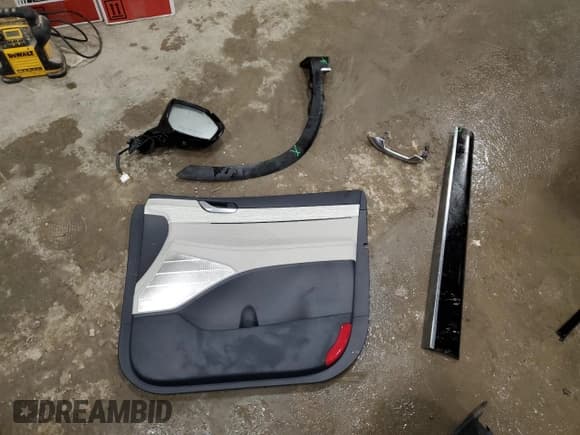 ✅ 2024 Hyundai Palisade Calligraphy • VIN: KM8R7DGE9RU804035 • Лот: 44184105. Опубликован ранее на Copart с пробегом 4 431 миль. Бесплатный доступ к архиву аукционных продаж из США и подробный отчёт об истории автомобиля на DreamBid. Изображение 13.