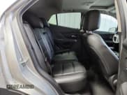 ✅ 2018 Buick Encore Essence • VIN: KL4CJCSB7JB534140 • Lot: 82777565. Wystawiony na Copart z przebiegiem 121 215 mil. Bezpłatny archiwum sprzedaży aukcyjnych z USA i szczegółowy raport historii pojazdu na DreamBid. Zdjęcie 11.