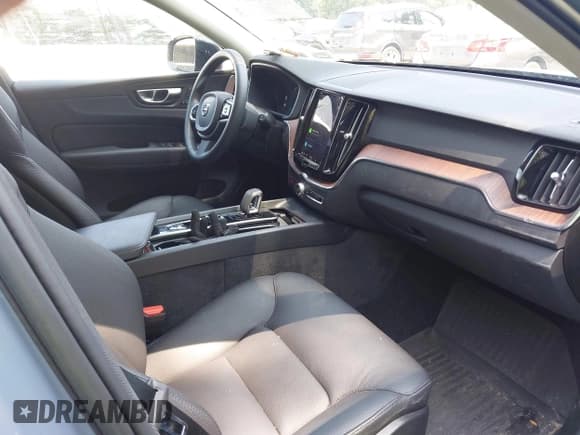 ✅ 2023 Volvo XC60 Plus Dark Theme • VIN: YV4L12RW6P1311978 • Lot: 42758402. Listed on IAAI with 22,313 mi. Free auction sales archive from the USA and detailed vehicle history report at DreamBid. Image 5.
