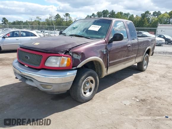 ✅ 2000 Ford F-150 XL • VIN: 1FTRX18LXYNA11738 • Lot: 43360576. Listed on IAAI with 224,726 mi. Free auction sales archive from the USA and detailed vehicle history report at DreamBid. Image 2.