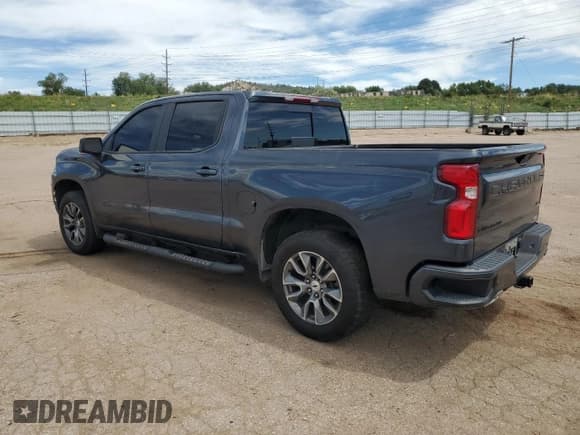 ✅ 2022 Chevrolet Silverado 1500 RST • VIN: 1GCUYEET3NZ124180 • Лот: 68918924. Опубликован ранее на Copart с пробегом 70 196 миль. Бесплатный доступ к архиву аукционных продаж из США и подробный отчёт об истории автомобиля на DreamBid. Изображение 2.