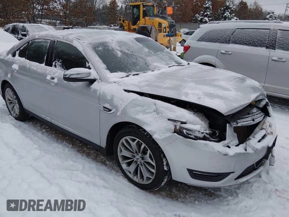 ✅ 2014 Ford Taurus Limited • VIN: 1FAHP2F80EG121753 • Lot: 43801912. Listed on IAAI with 172,130 mi. Free auction sales archive from the USA and detailed vehicle history report at DreamBid. Image 1.