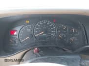 ✅ 2001 Chevrolet Silverado 2500HD LS • VIN: 1GCHK23U31F202241 • Lot: 41978203. Wystawiony na IAAI z przebiegiem 200 912 mil. Bezpłatny archiwum sprzedaży aukcyjnych z USA i szczegółowy raport historii pojazdu na DreamBid. Zdjęcie 7.