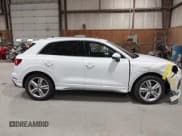 ✅ 2024 Audi Q3 S line Premium Plus • VIN: WA1EECF38R1188598 • Лот: 42888689. Опубликован ранее на IAAI с пробегом 4 290 миль. Бесплатный доступ к архиву аукционных продаж из США и подробный отчёт об истории автомобиля на DreamBid. Изображение 14.