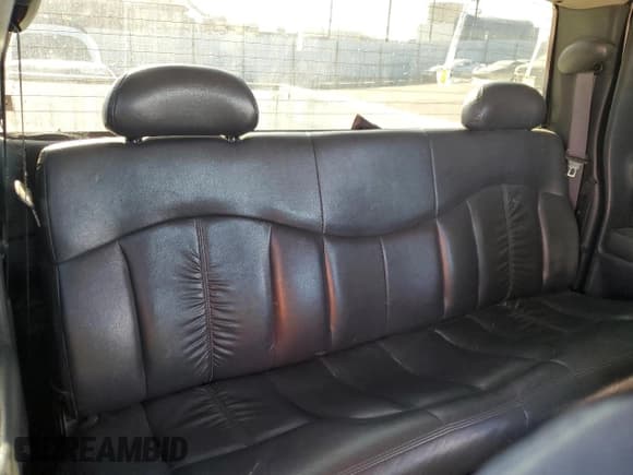 ✅ 2000 Chevrolet Silverado 1500 LS • VIN: 2GCEC19T4Y1327095 • Лот: 92128885. Опубликован ранее на Copart с пробегом 232 531 миль. Бесплатный доступ к архиву аукционных продаж из США и подробный отчёт об истории автомобиля на DreamBid. Изображение 10.