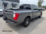 ✅ 2021 Nissan Titan SV • VIN: 1N6AA1EF2MN509484 • Lot: 50758485. Wystawiony na Copart z przebiegiem 33 195 mil. Bezpłatny archiwum sprzedaży aukcyjnych z USA i szczegółowy raport historii pojazdu na DreamBid. Zdjęcie 3.