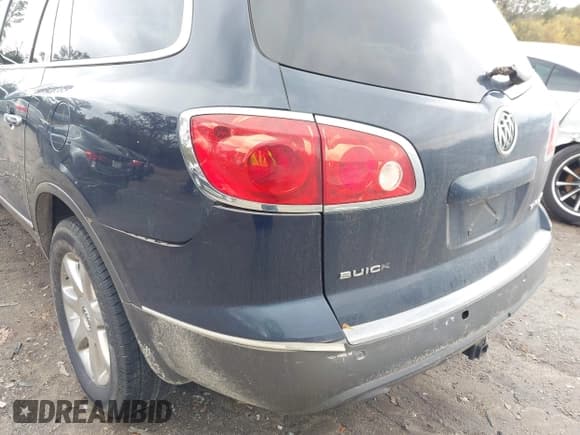 ✅ 2008 Buick Enclave CXL • VIN: 5GAER23758J209306 • Lot: 43572144. Listed on IAAI with 356,132 mi. Free auction sales archive from the USA and detailed vehicle history report at DreamBid. Image 6.