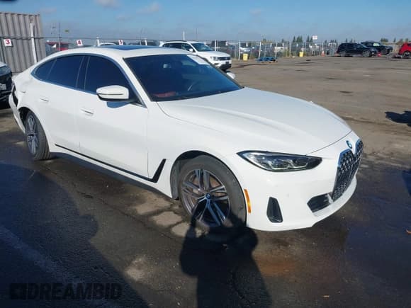 ✅ 2022 BMW 4 Series 430i • VIN: WBA63AV02NFM01762 • Лот: 43541727. Опубликован ранее на IAAI с пробегом 30 462 миль. Бесплатный доступ к архиву аукционных продаж из США и подробный отчёт об истории автомобиля на DreamBid. Изображение 1.