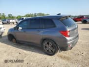 ✅ 2019 Honda Passport EX-L • VIN: 5FNYF7H56KB010952 • Lot: 55980755. Listed on Copart with 70,955 mi. Free auction sales archive from the USA and detailed vehicle history report at DreamBid. Image 2.