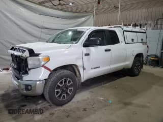 ✅ 2016 Toyota Tundra SR • VIN: 5TFUY5F11GX544628 • Lot: 69368875. Wystawiony na Copart z przebiegiem 172 004 mil. Bezpłatny archiwum sprzedaży aukcyjnych z USA i szczegółowy raport historii pojazdu na DreamBid. Zdjęcie 1.