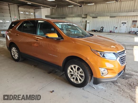 ✅ 2018 Chevrolet Equinox LT • VIN: 2GNAXJEV4J6142040 • Лот: 82235425. Опубликован ранее на Copart с пробегом 108 263 миль. Бесплатный доступ к архиву аукционных продаж из США и подробный отчёт об истории автомобиля на DreamBid. Изображение 4.