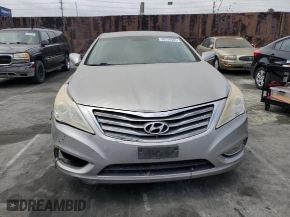 ✅ 2013 Hyundai Azera • VIN: KMHFG4JG9DA240281 • Лот: 58538595. Опубликован ранее на Copart с пробегом Не указан. Бесплатный доступ к архиву аукционных продаж из США и подробный отчёт об истории автомобиля на DreamBid. Изображение 5.