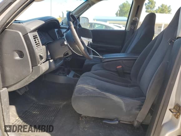 ✅ 2001 Dodge Dakota Sport • VIN: 1B7HL2AN71S237686 • Lot: 86181545. Wystawiony na Copart z przebiegiem 97 019 mil. Bezpłatny archiwum sprzedaży aukcyjnych z USA i szczegółowy raport historii pojazdu na DreamBid. Zdjęcie 7.