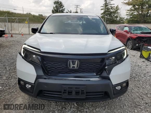 ✅ 2020 Honda Passport EX-L • VIN: 5FNYF8H50LB016902 • Lot: 71705155. Listed on Copart with 38,436 mi. Free auction sales archive from the USA and detailed vehicle history report at DreamBid. Image 5.