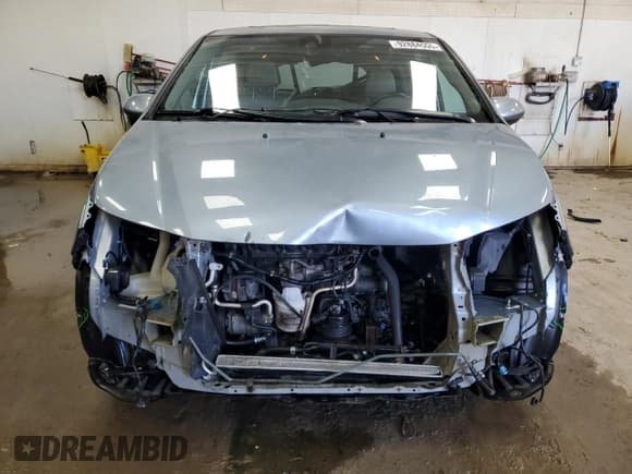 ✅ 2014 Honda Odyssey EX-L • VIN: 5FNRL5H61EB054310 • Lot: 92884555. Wystawiony na Copart z przebiegiem 170 843 mil. Bezpłatny archiwum sprzedaży aukcyjnych z USA i szczegółowy raport historii pojazdu na DreamBid. Zdjęcie 5.