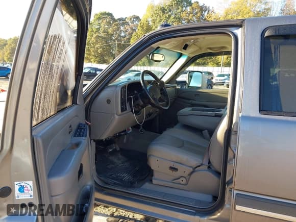 ✅ 2007 Chevrolet Silverado 2500HD LT1 • VIN: 1GCHK23D17F192768 • Лот: 43463284. Опубликован ранее на IAAI с пробегом 338 979 миль. Бесплатный доступ к архиву аукционных продаж из США и подробный отчёт об истории автомобиля на DreamBid. Изображение 5.