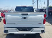 ✅ 2021 Chevrolet Silverado 1500 RST • VIN: 3GCUYEED1MG358762 • Lot: 42544777. Wystawiony na IAAI z przebiegiem 27 782 mil. Bezpłatny archiwum sprzedaży aukcyjnych z USA i szczegółowy raport historii pojazdu na DreamBid. Zdjęcie 16.