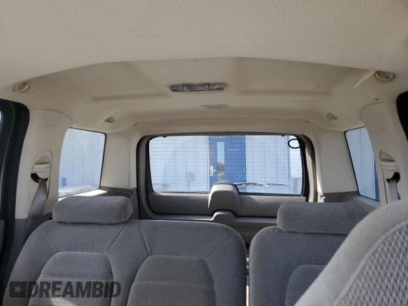 ✅ 2002 Ford Explorer XLT • VIN: 1FMZU73E52ZA87867 • Лот: 82479275. Опубликован ранее на Copart с пробегом 161 827 миль. Бесплатный доступ к архиву аукционных продаж из США и подробный отчёт об истории автомобиля на DreamBid. Изображение 10.