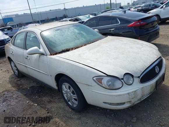 ✅ 2007 Buick LaCrosse CX • VIN: 2G4WC582971145181 • Lot: 42533595. Listed on IAAI with 450,027 mi. Free auction sales archive from the USA and detailed vehicle history report at DreamBid. Image 1.