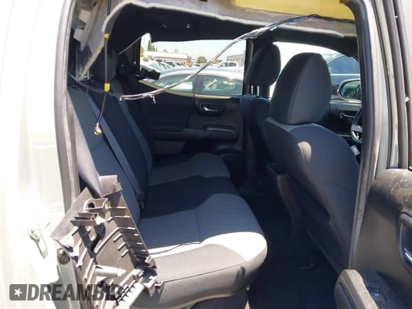 ✅ 2022 Toyota Tacoma SR5 • VIN: 3TMAZ5CN6NM171192 • Lot: 42624780. Listed on IAAI with 48,856 mi. Free auction sales archive from the USA and detailed vehicle history report at DreamBid. Image 8.